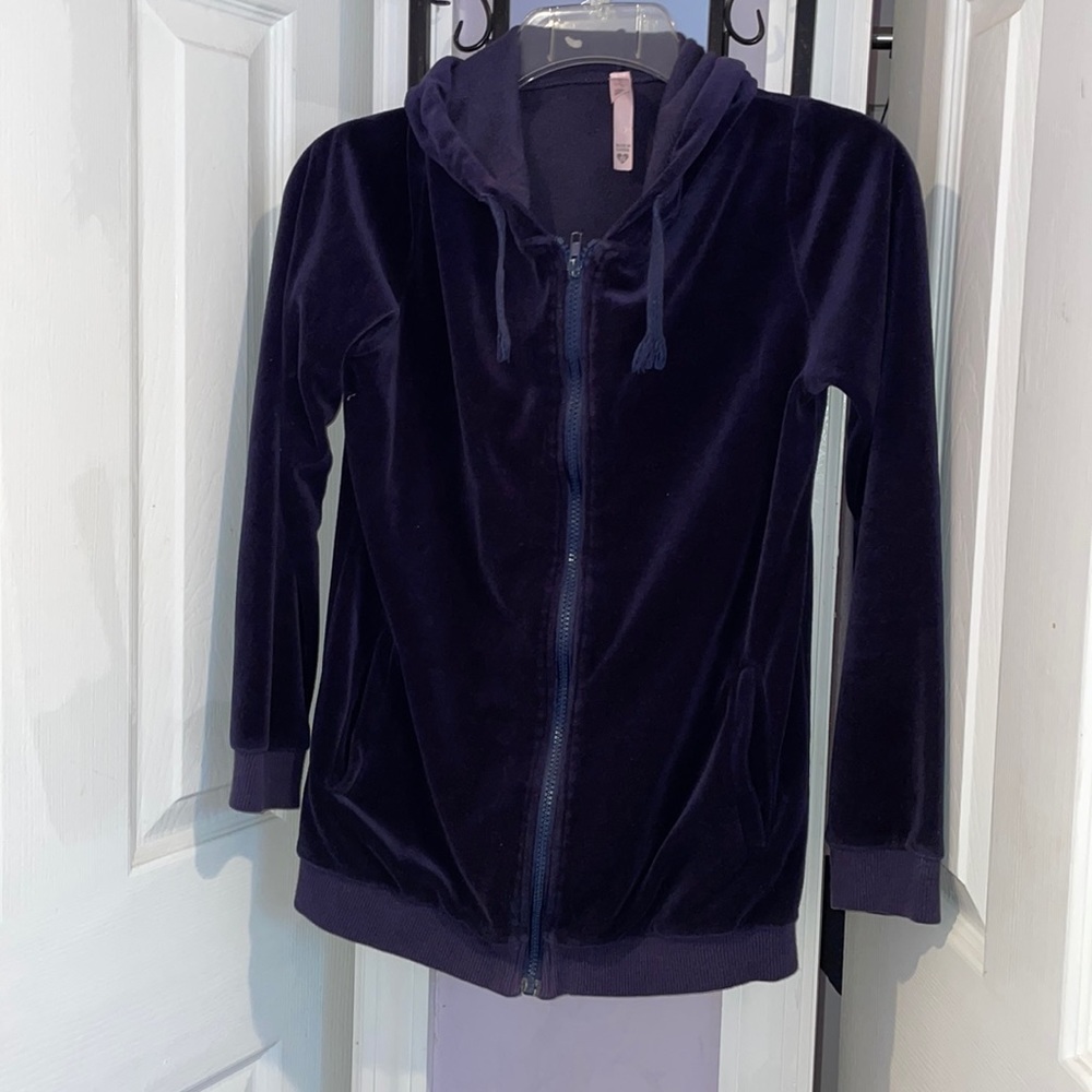 Zip sweatshirt